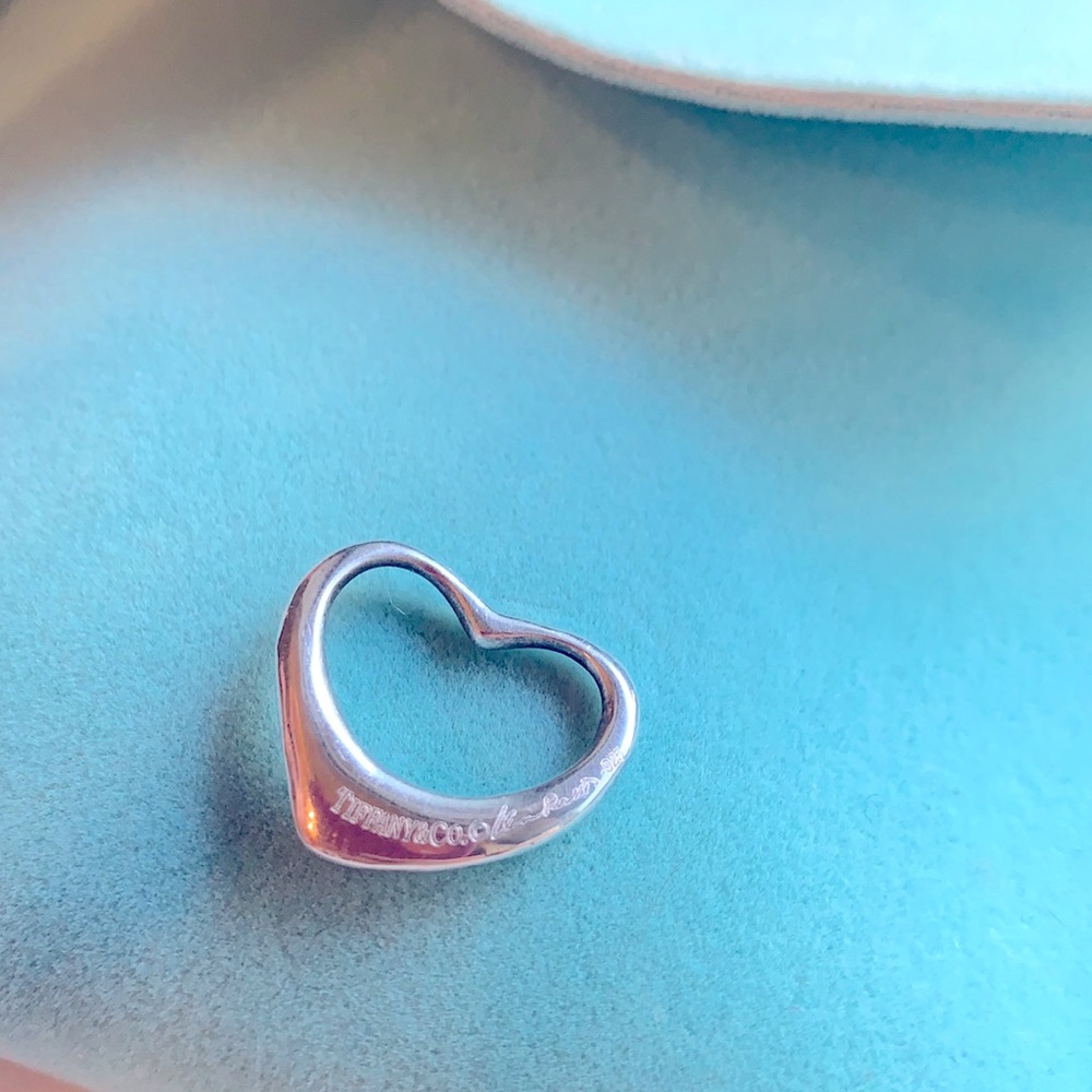 Tiffany&co open heart pendant